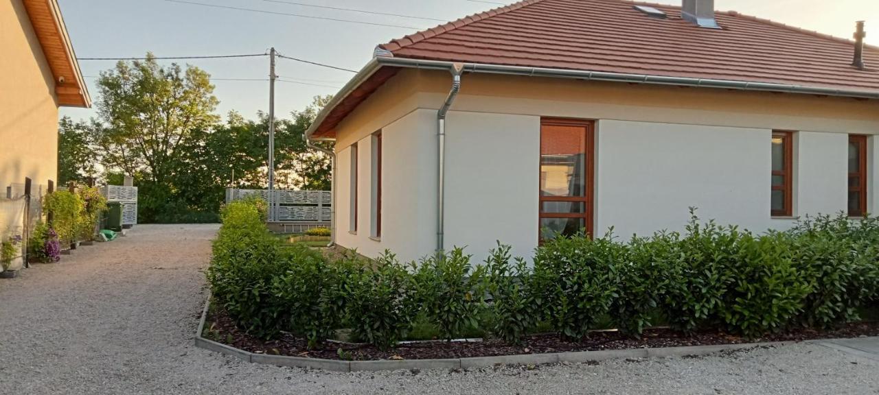 Bíbic Apartman A Kapolnasnyek Exterior foto